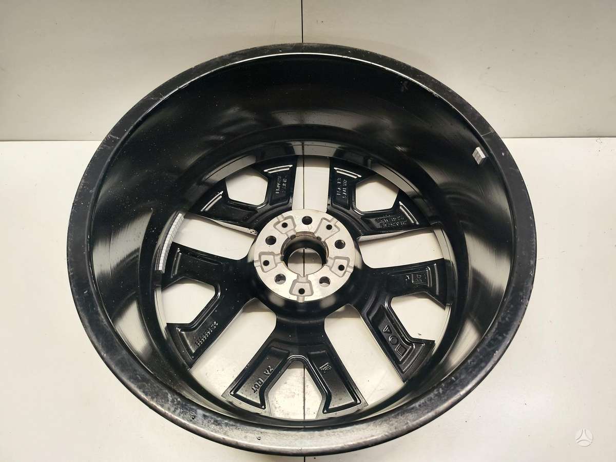 BMW 7, lengvojo lydinio, R20