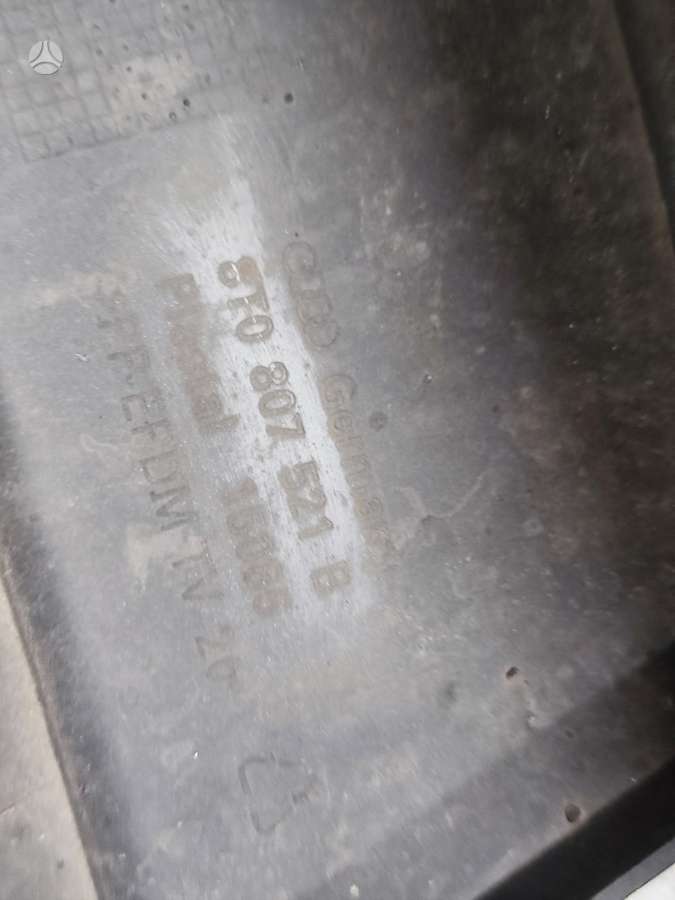 Audi S5, 8t0807521b