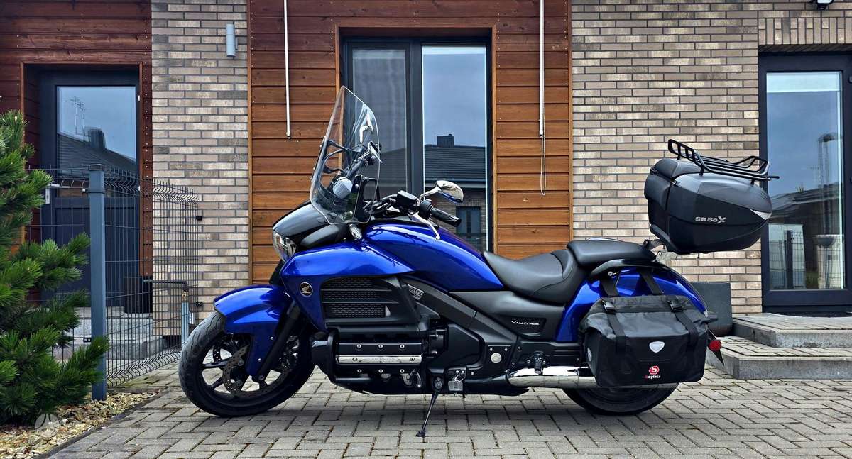 Honda Valkyrie 1832cc, чопперы / круизеры / custom