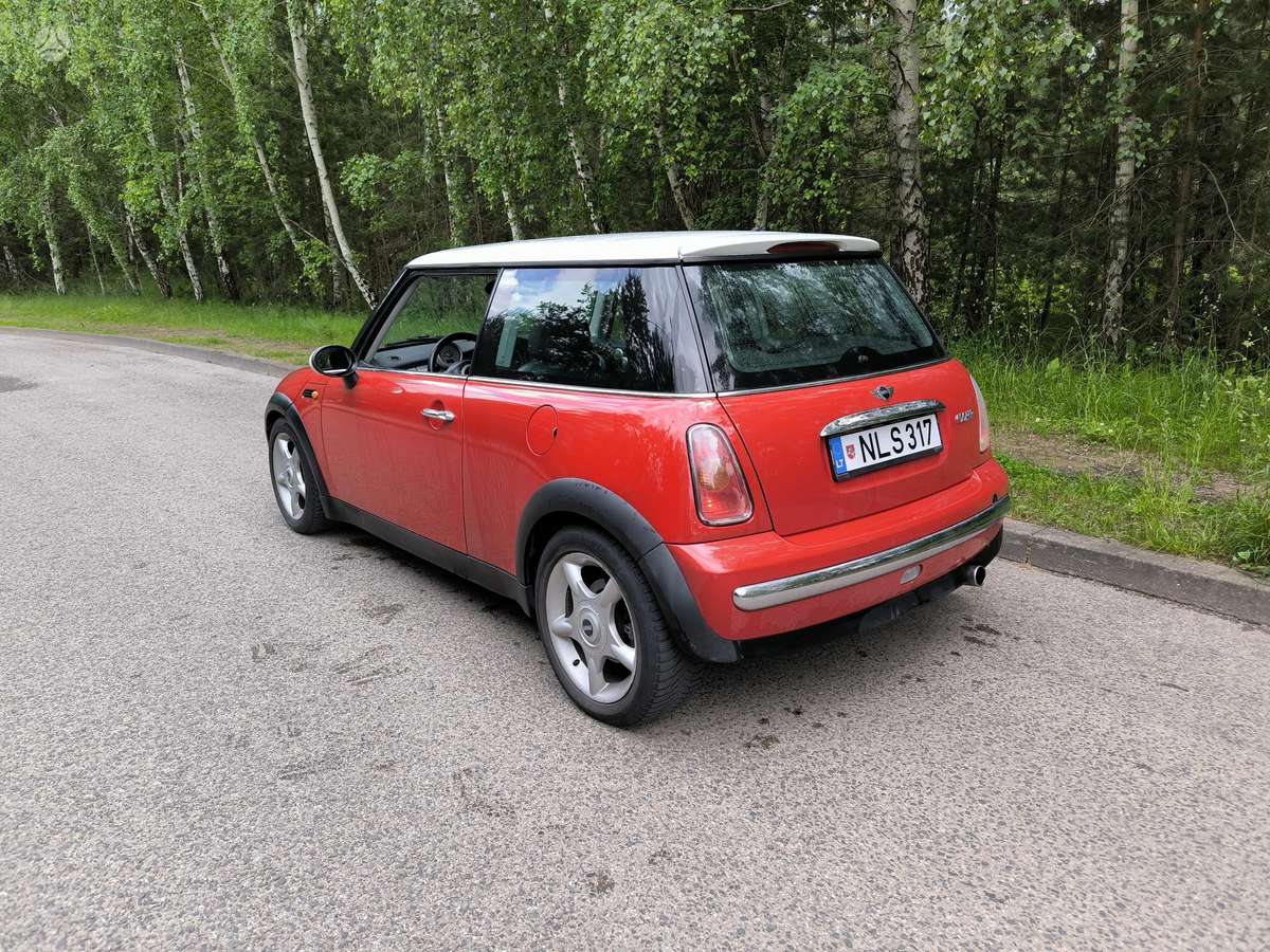 Mini Cooper, 1.6 l., hatchback