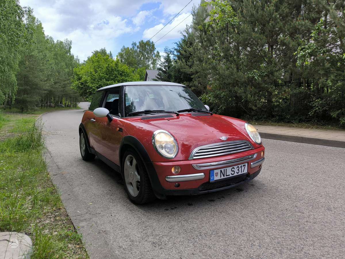 Mini Cooper, 1.6 l., hatchback