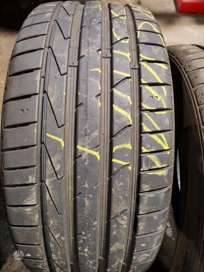 Hankook, летние 235/40 R19