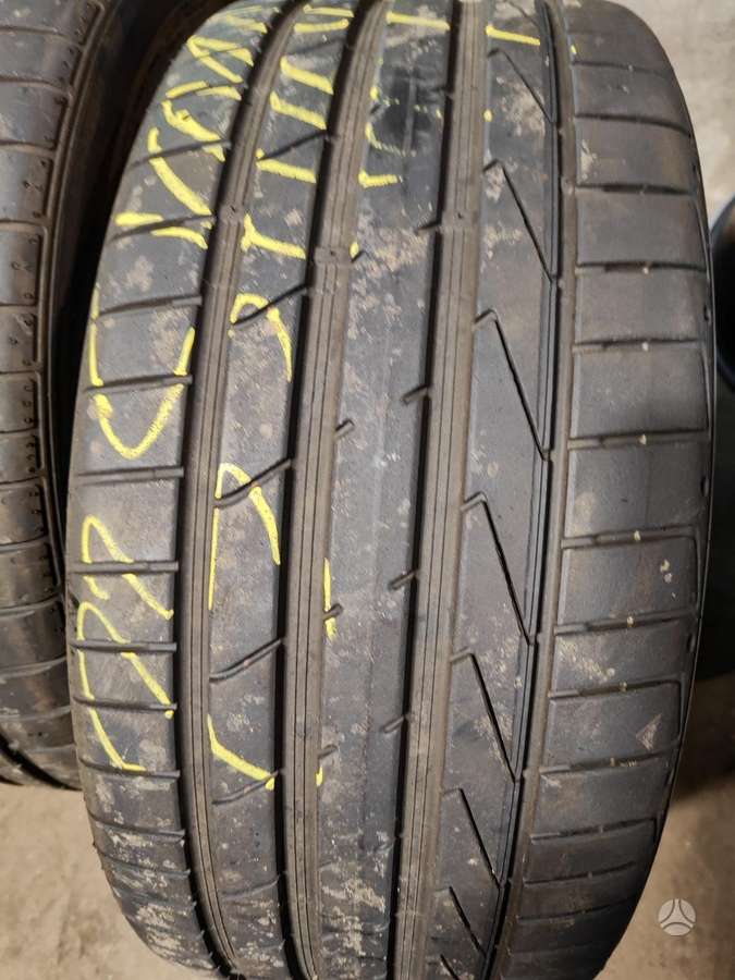 Hankook, summer 235/40 R19