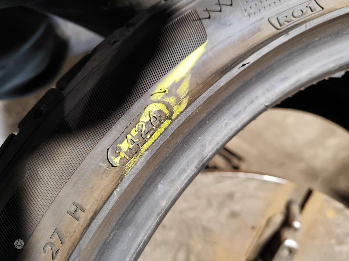 Hankook, summer 235/40 R19