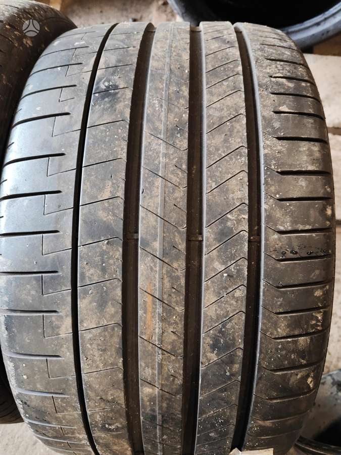 Pirelli, summer 305/30 R21