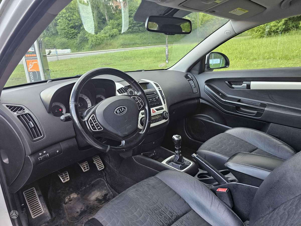Kia Ceed, 2.0 l., hatchback