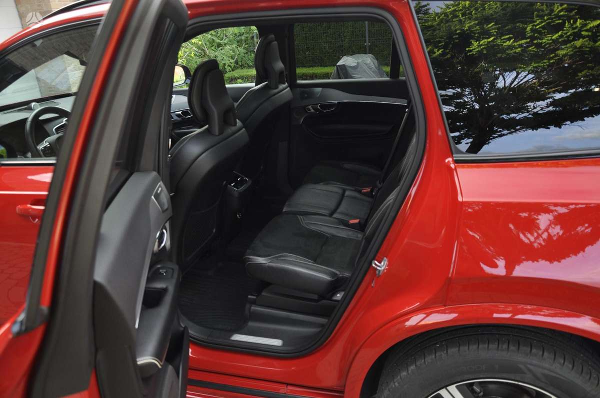 Volvo XC90 - 9