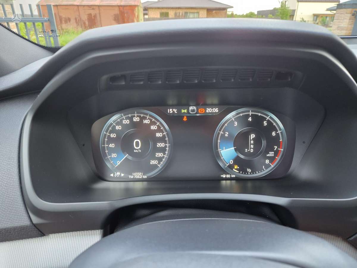 Volvo XC90 - 12