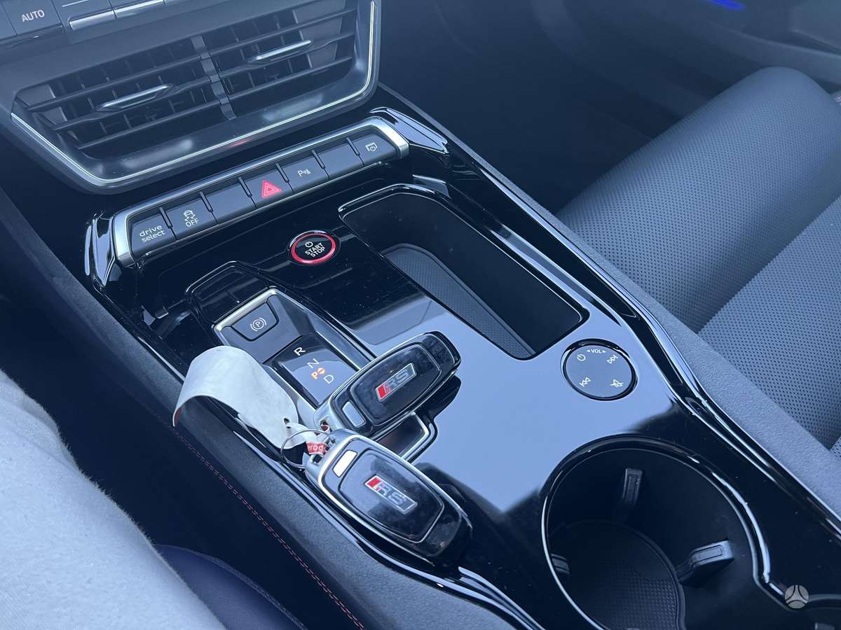 Audi e-tron GT, 93 kWh, hatchback