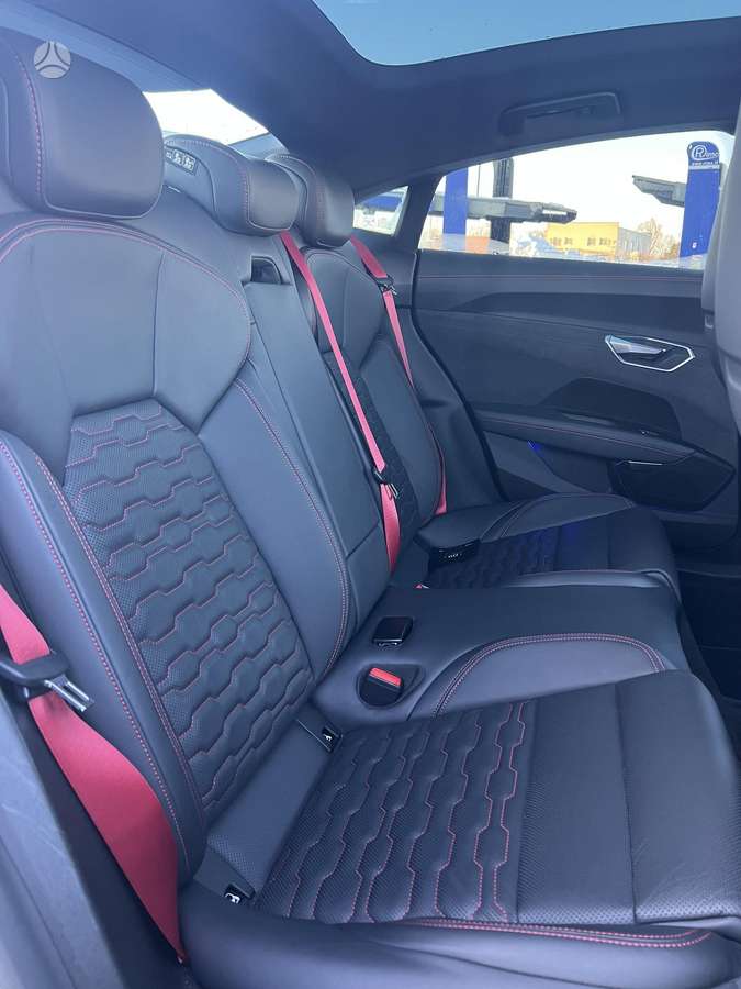 Audi e-tron GT, 93 kWh, hatchback