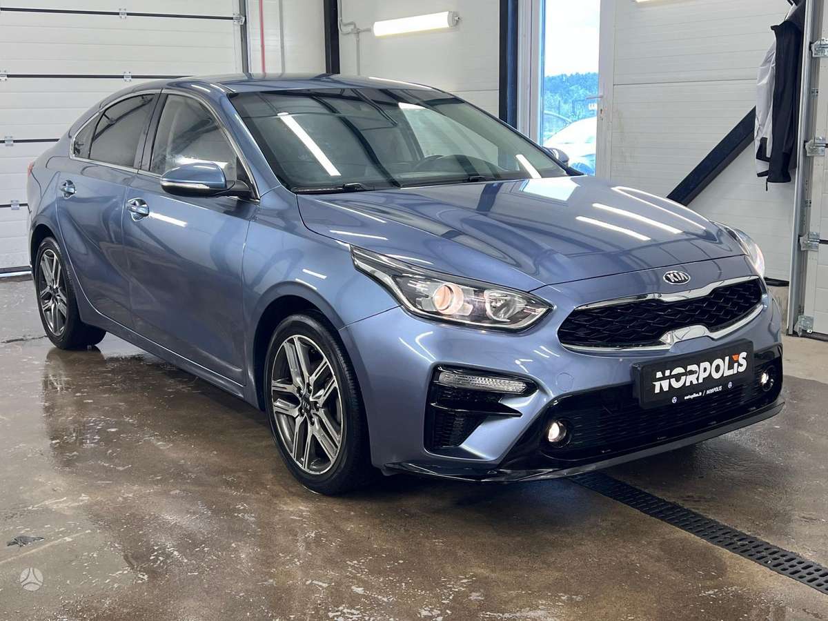 Kia Ceed, 1.6 l., Седан