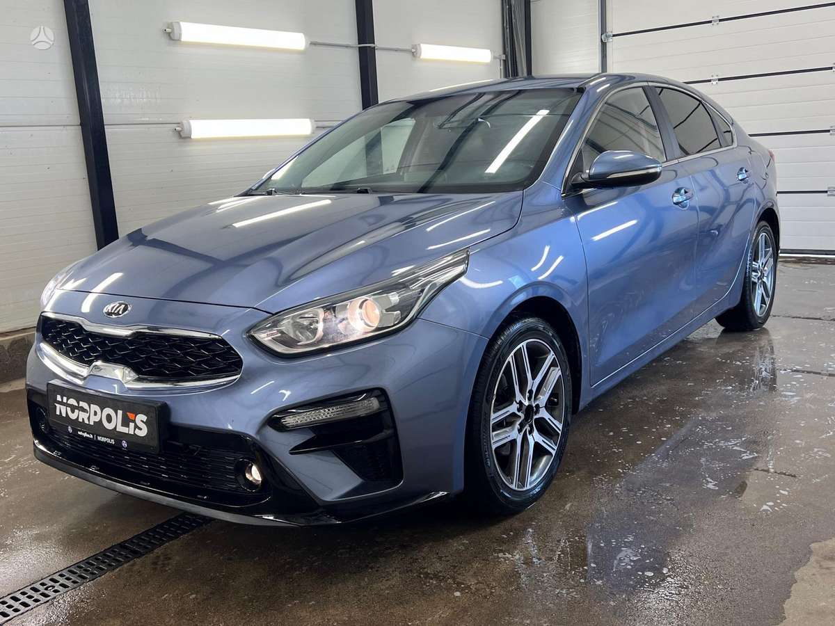Kia Ceed, 1.6 l., Седан