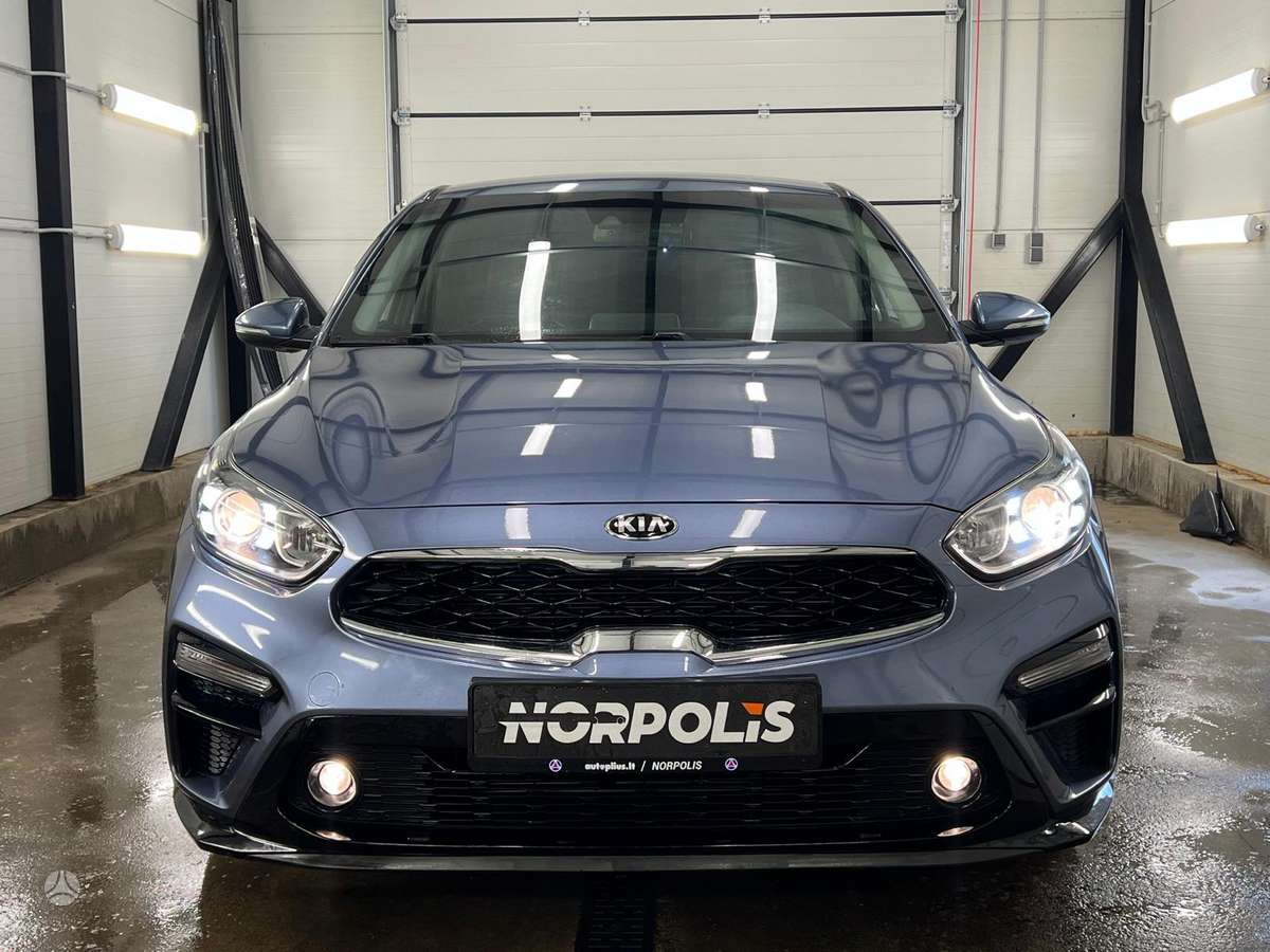 Kia Ceed, 1.6 l., Седан