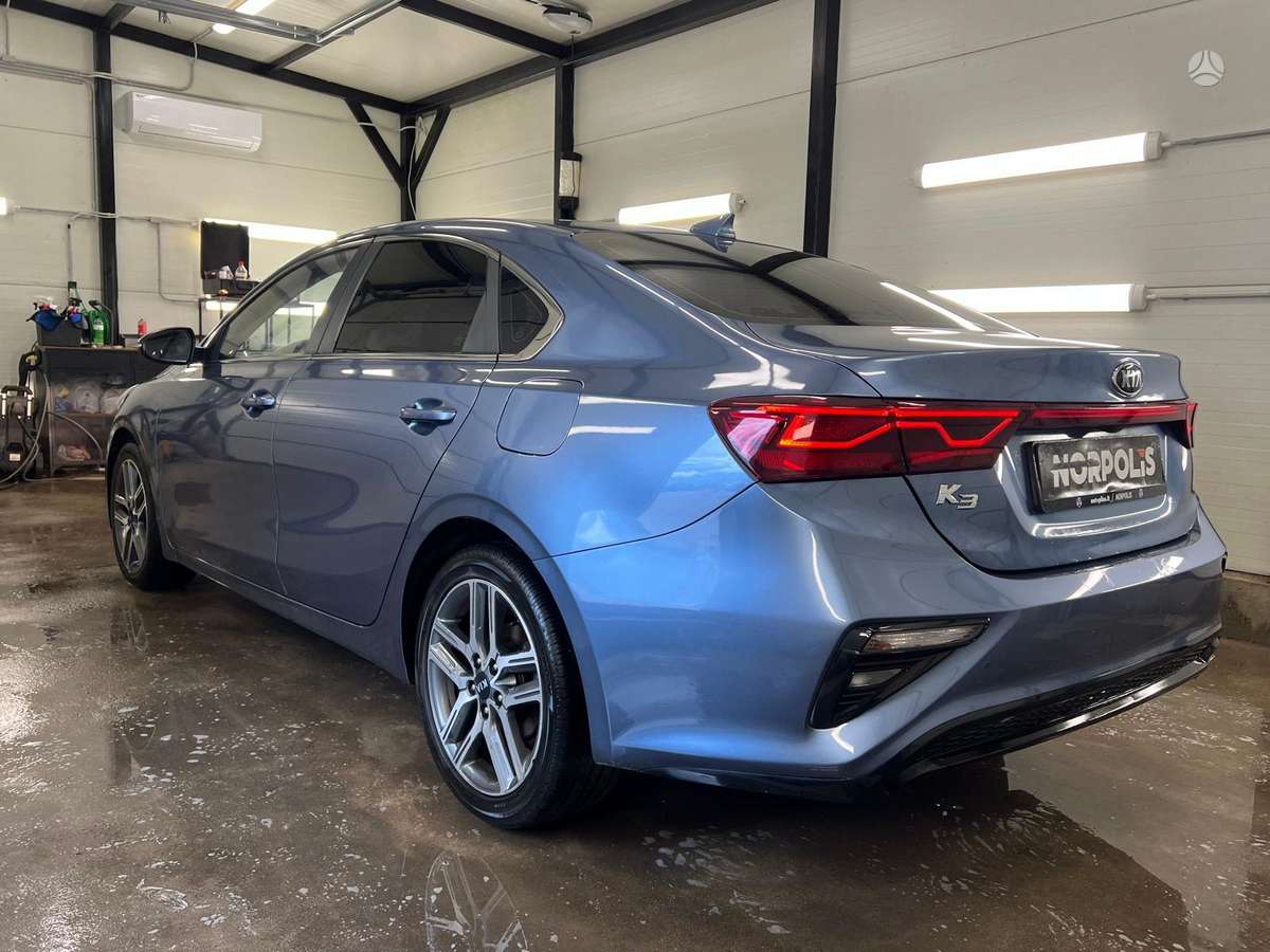 Kia Ceed, 1.6 l., Седан
