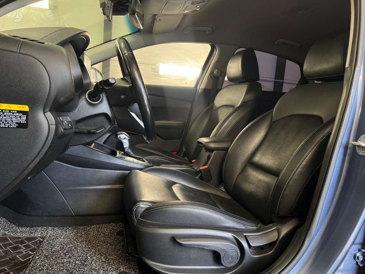 Kia Ceed, 1.6 l., Седан