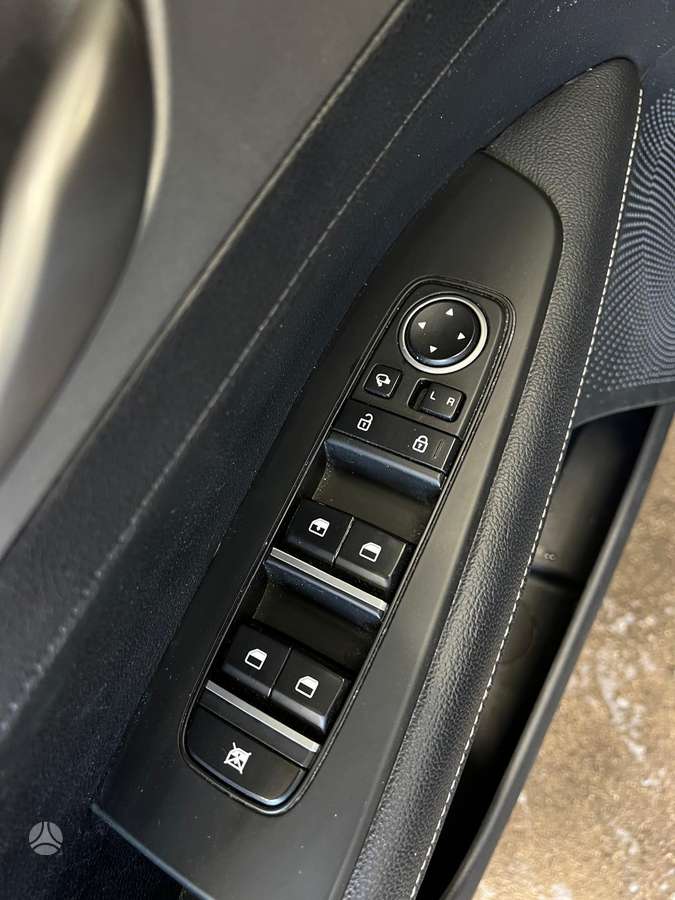 Kia Ceed, 1.6 l., Седан