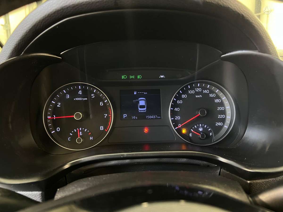 Kia Ceed, 1.6 l., Седан