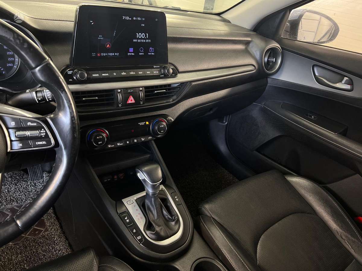 Kia Ceed, 1.6 l., Седан