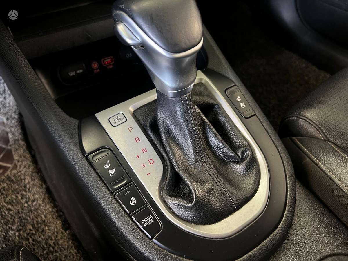 Kia Ceed, 1.6 l., Седан
