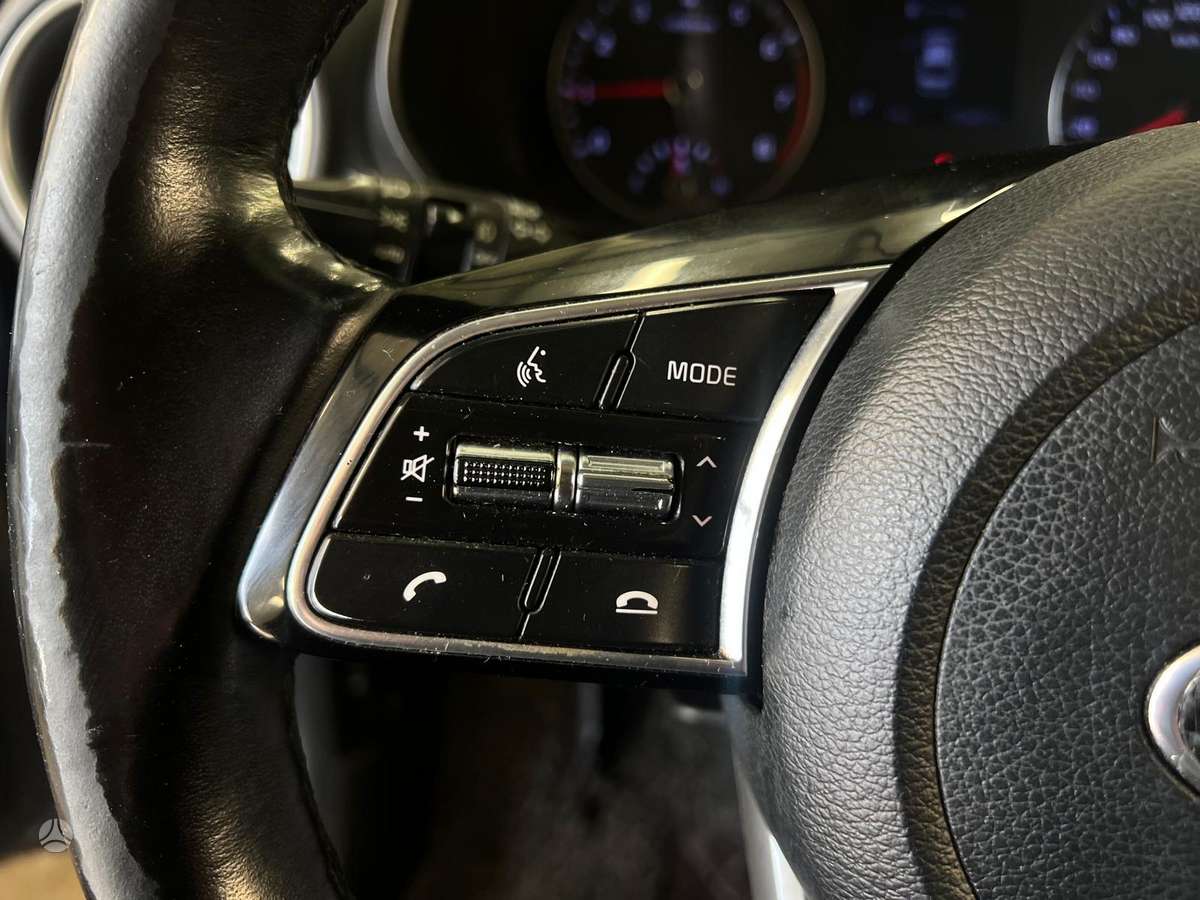 Kia Ceed, 1.6 l., Седан
