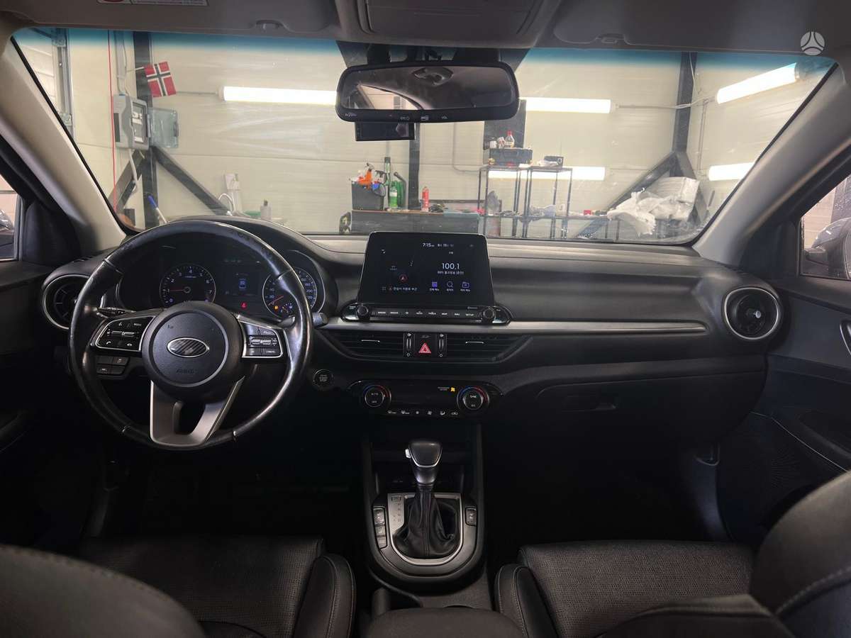 Kia Ceed, 1.6 l., Седан