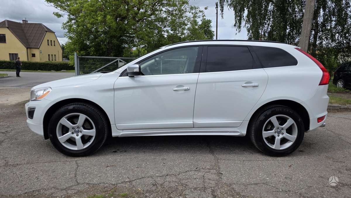 Volvo XC60 - 2