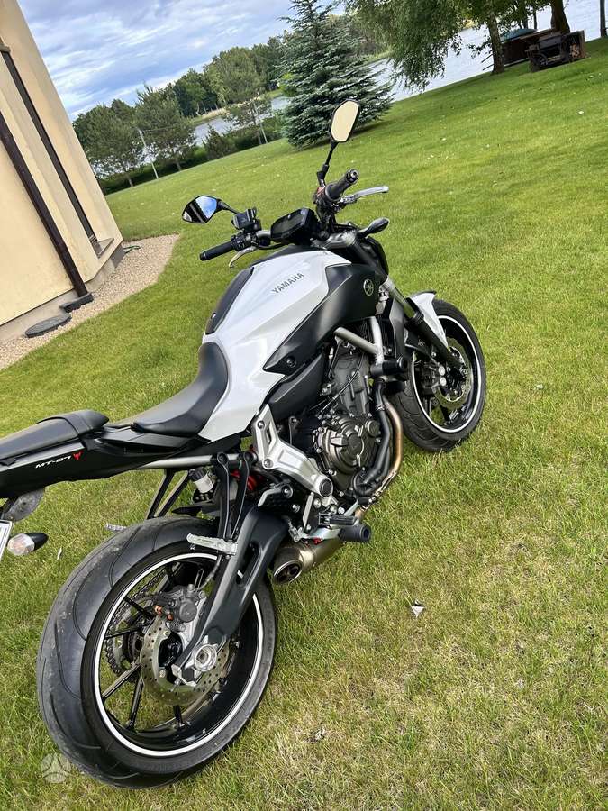 Yamaha MT 07 700cc, street / classic