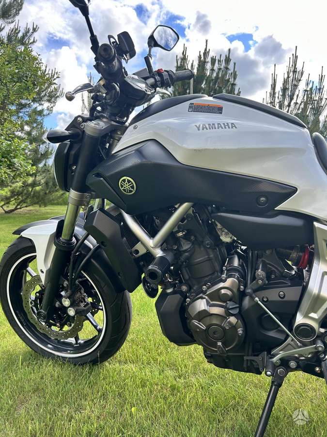 Yamaha MT 07 700cc, street / classic