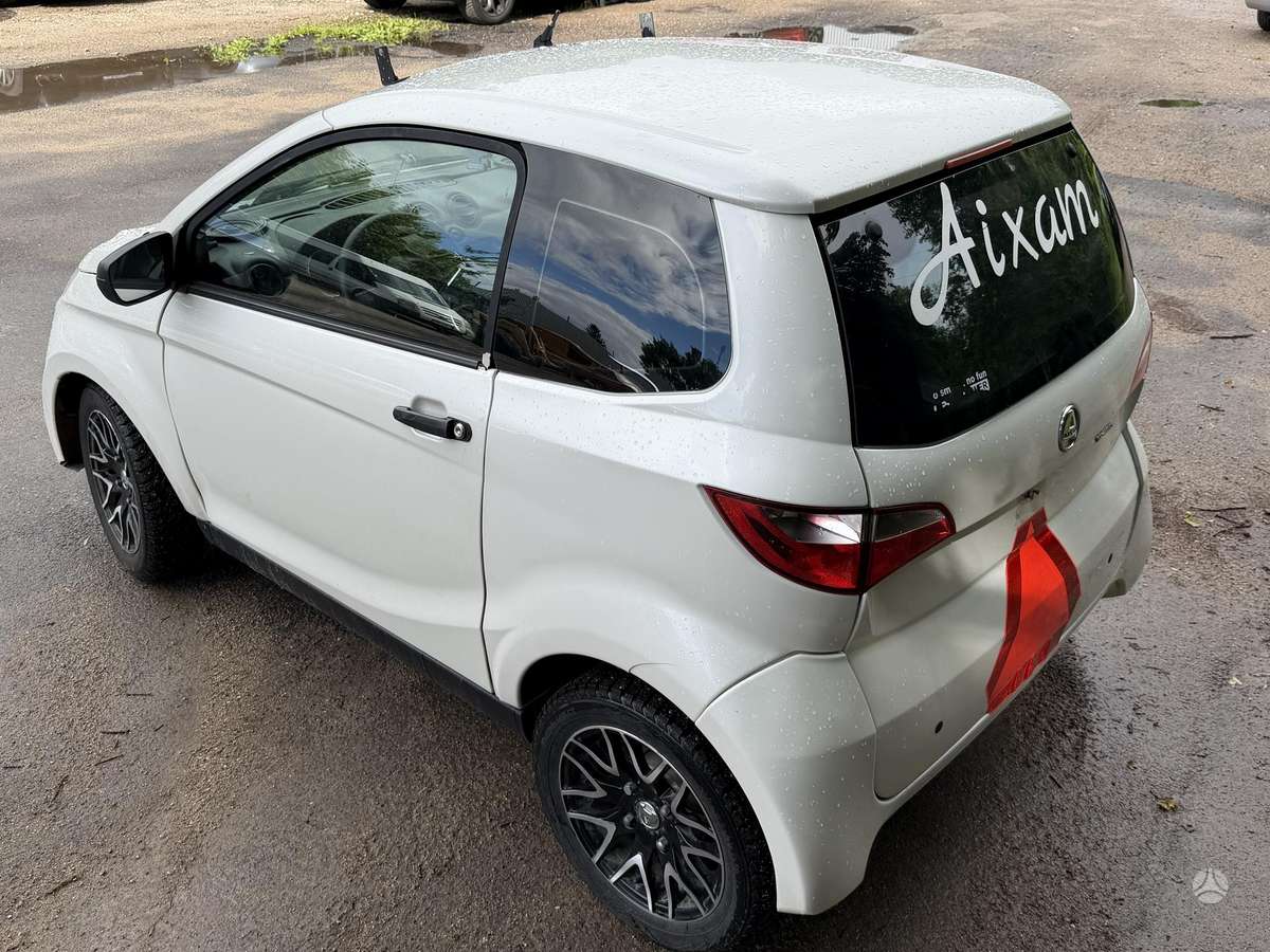 Aixam City, hatchback
