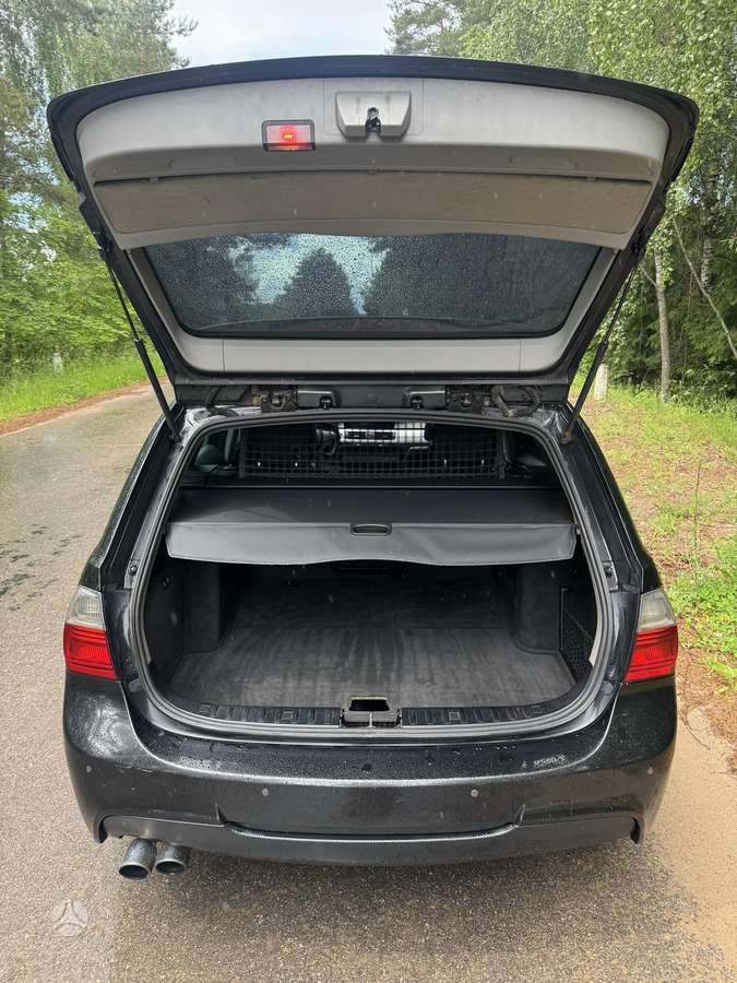 BMW 320, 2.0 l., wagon