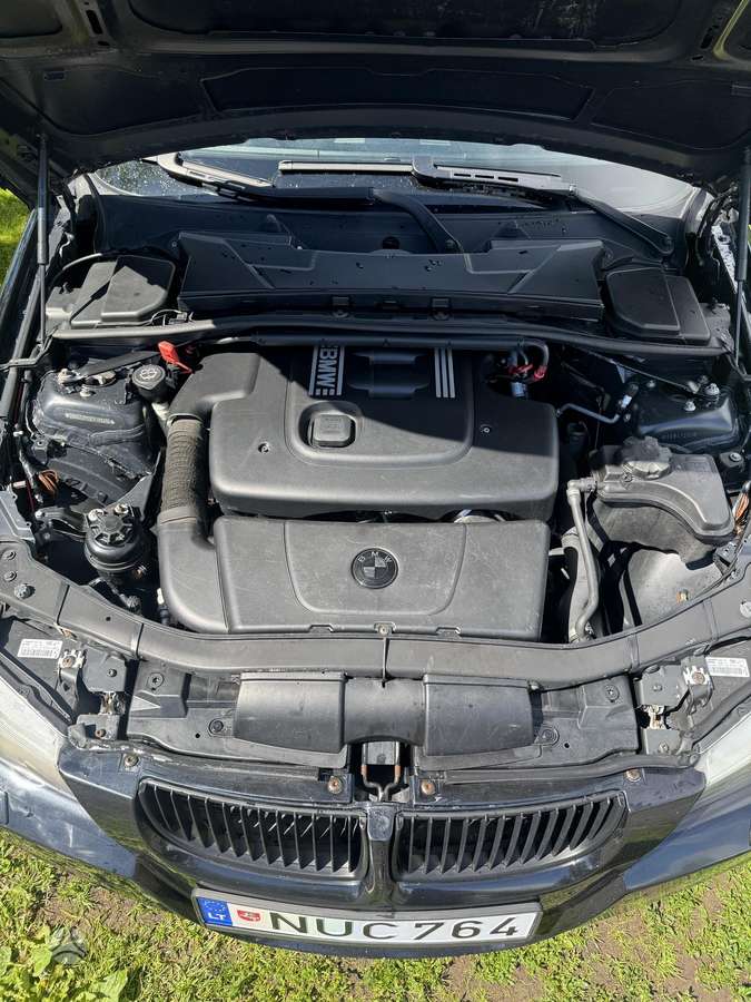 BMW 320, 2.0 l., universalas