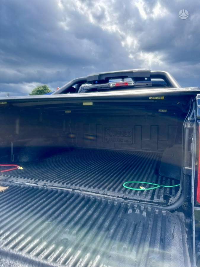 Dodge Ram, 5.7 l., off-road / crossover