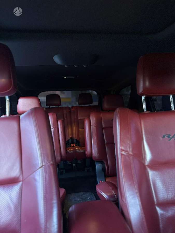 Dodge Durango, 5.7 l., off-road / crossover