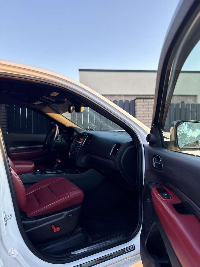 Dodge Durango, 5.7 l., off-road / crossover