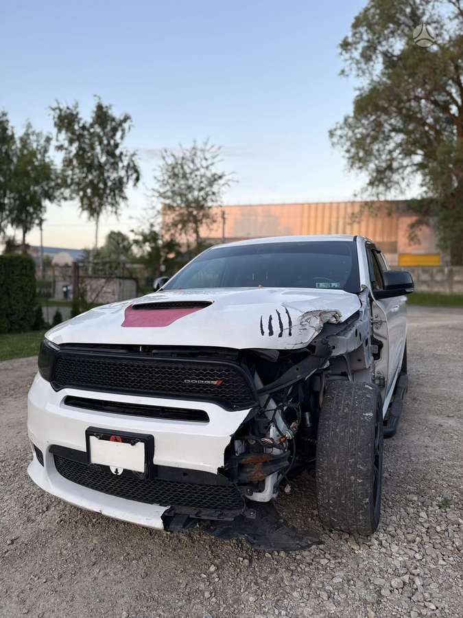 Dodge Durango, 5.7 l., off-road / crossover