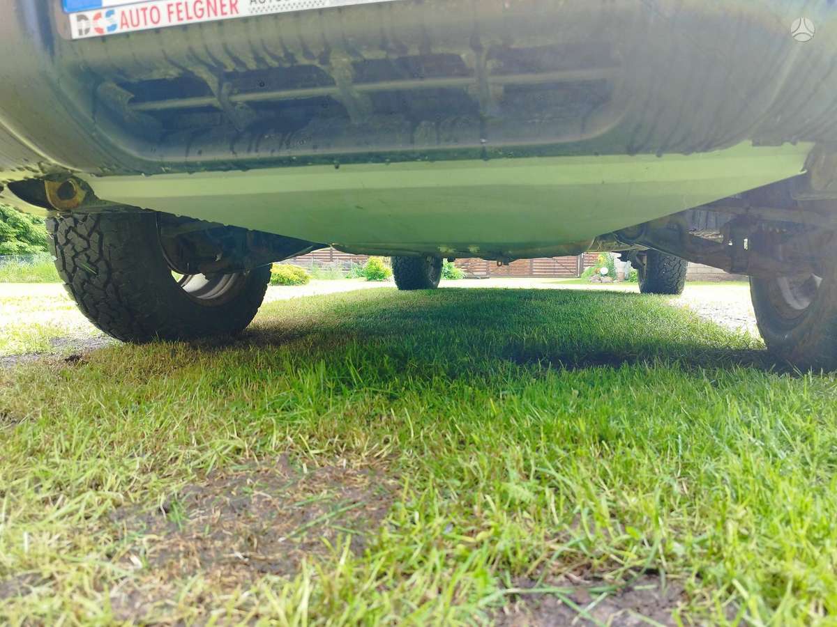 Subaru Forester, 2.0 l., off-road / crossover