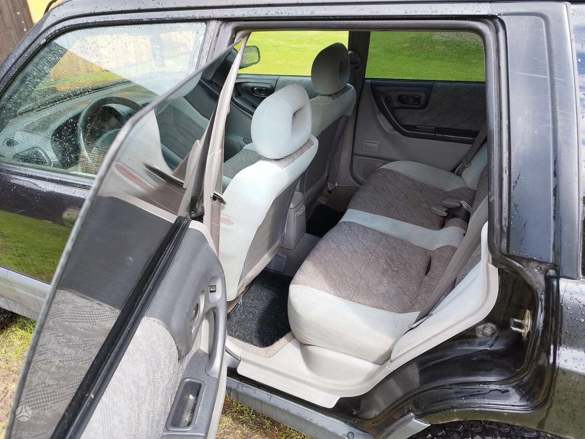 Subaru Forester, 2.0 l., off-road / crossover