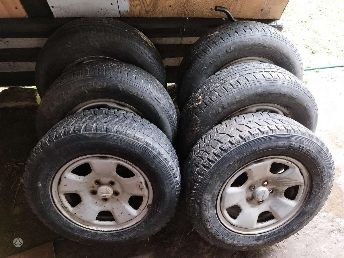 Subaru Forester, 2.0 l., off-road / crossover