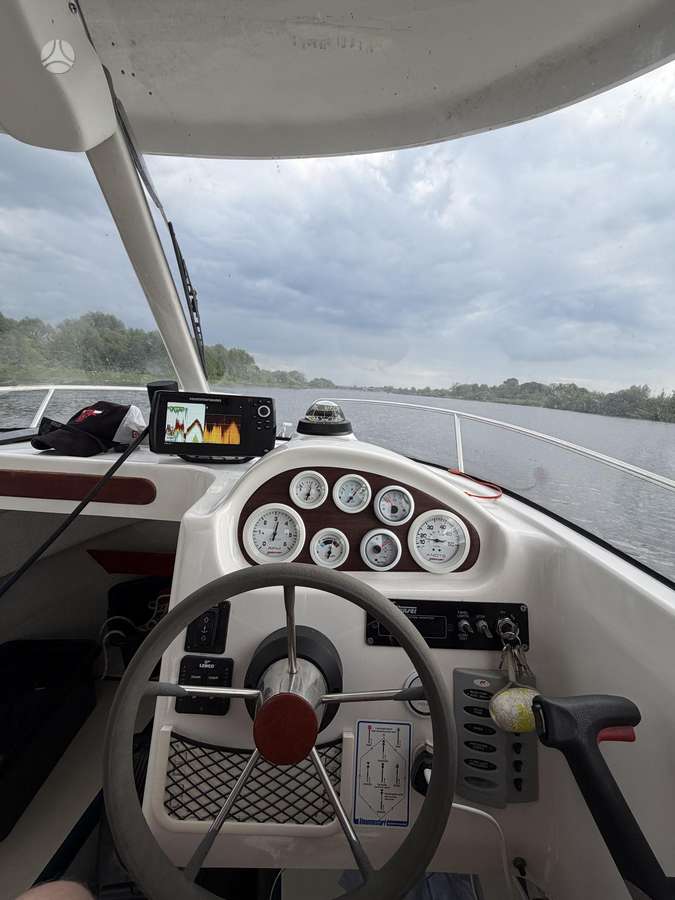 Quicksilver 630 PILOTHAUSE, yachts / cruisers
