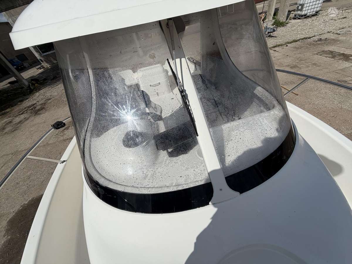 Quicksilver 630 PILOTHAUSE, yachts / cruisers