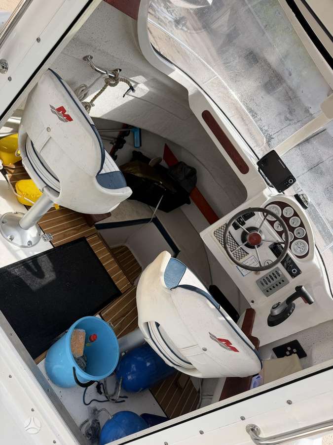 Quicksilver 630 PILOTHAUSE, yachts / cruisers