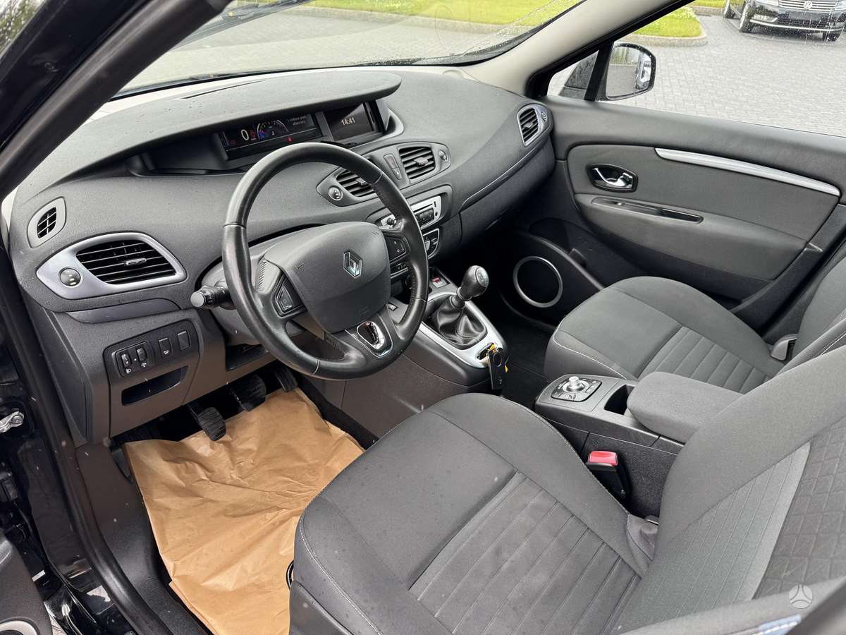 Renault Scenic, 1.5 l., Минивэн