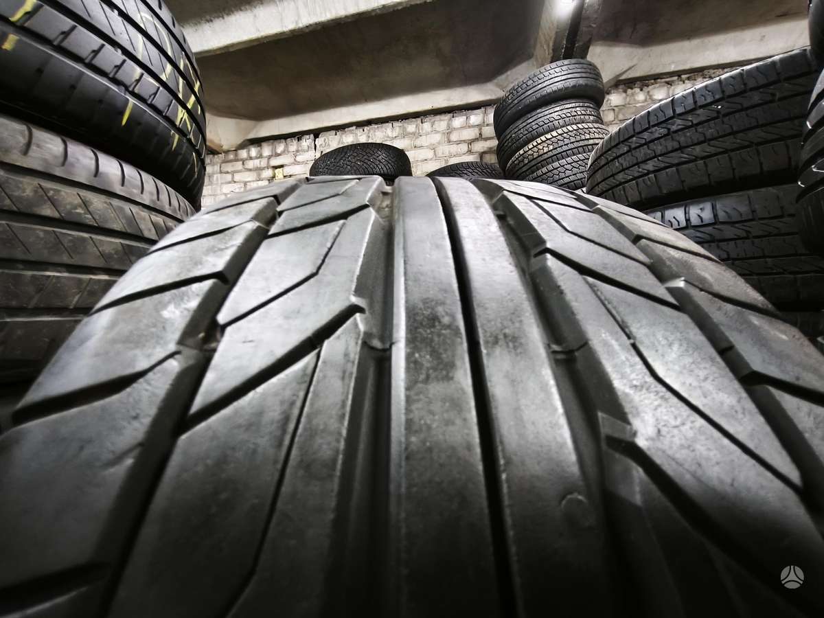 Nitto NT555 G2, летние 255/40 R19
