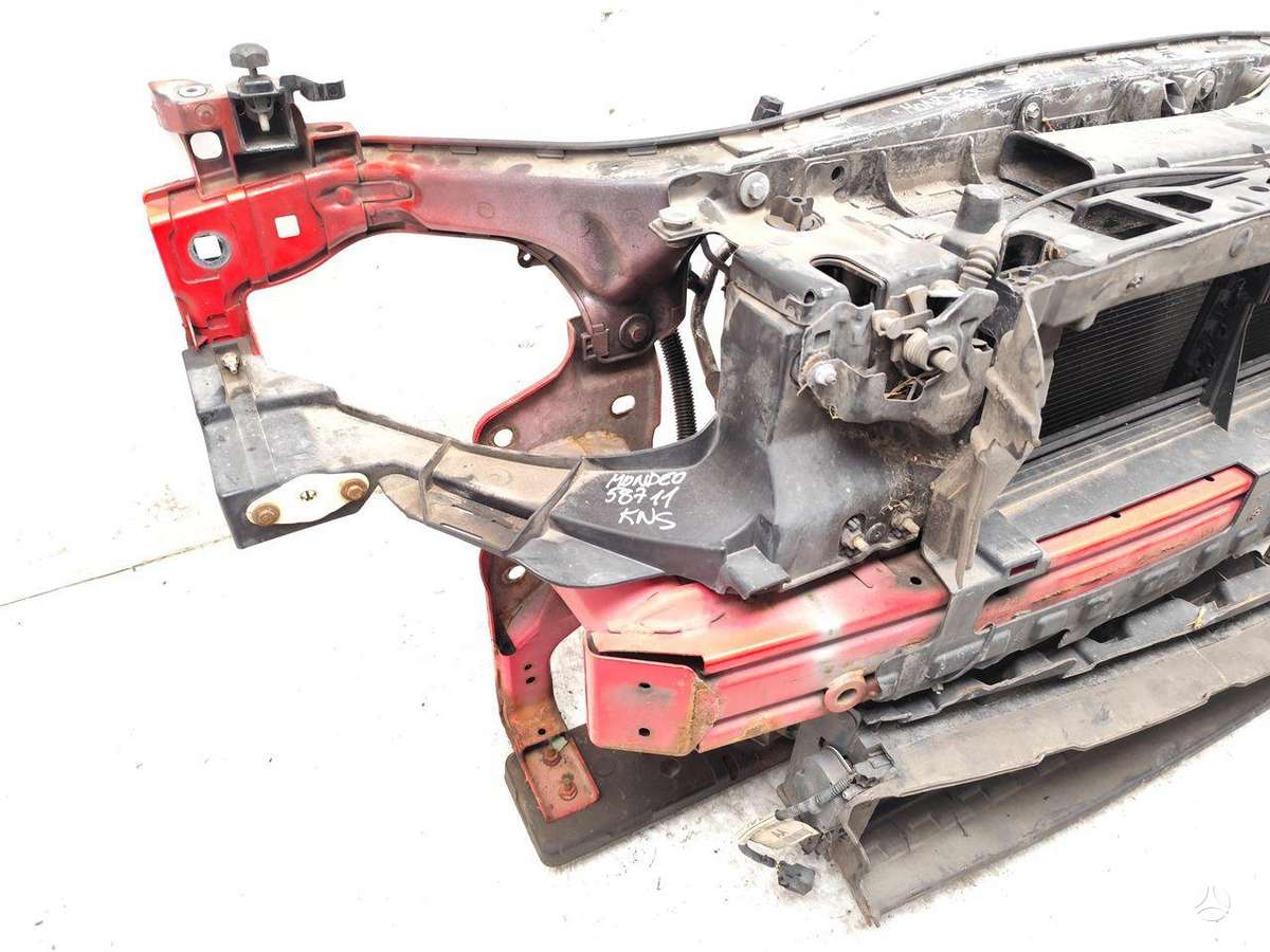 Ford Mondeo hood (front, rear)