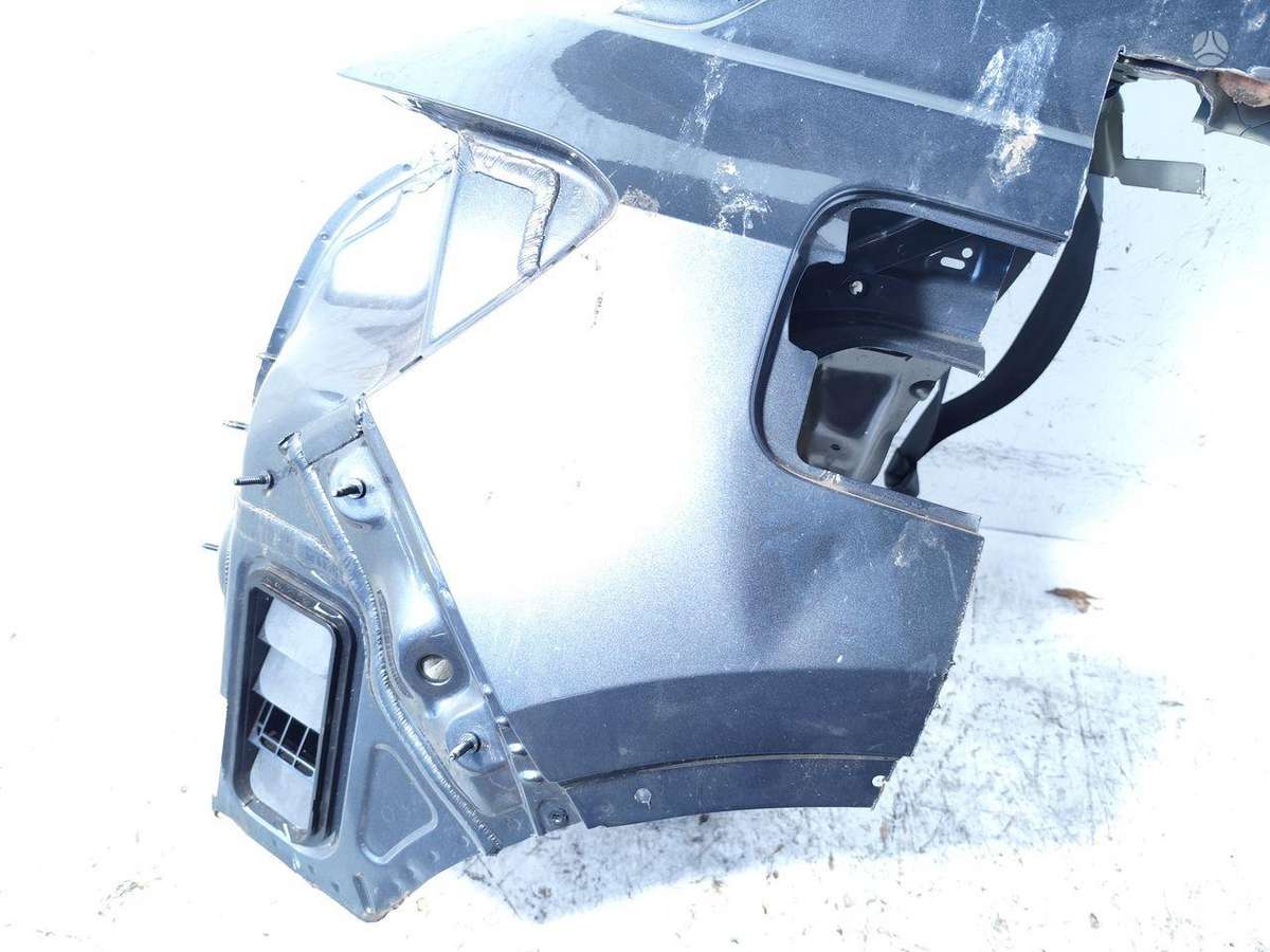 Volkswagen T-Roc hood (front, rear)