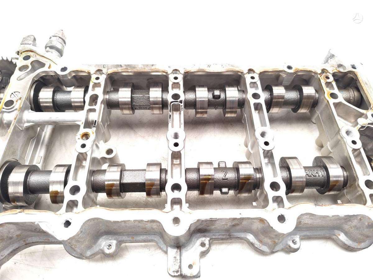 Toyota RAV4 cylinder head