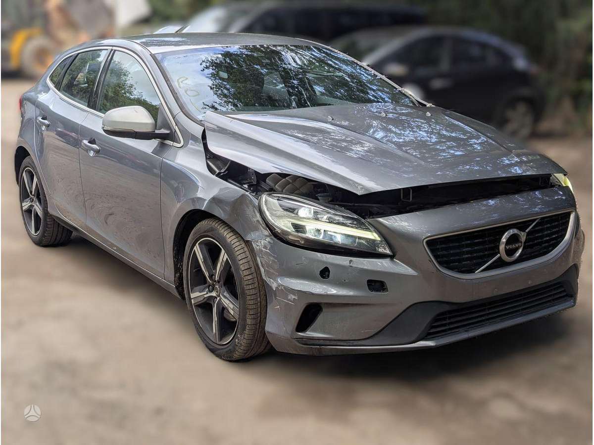 Volvo V40 engine