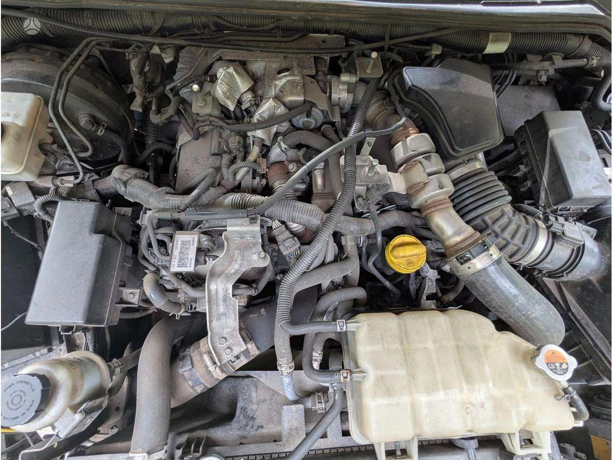 Nissan Navara engine