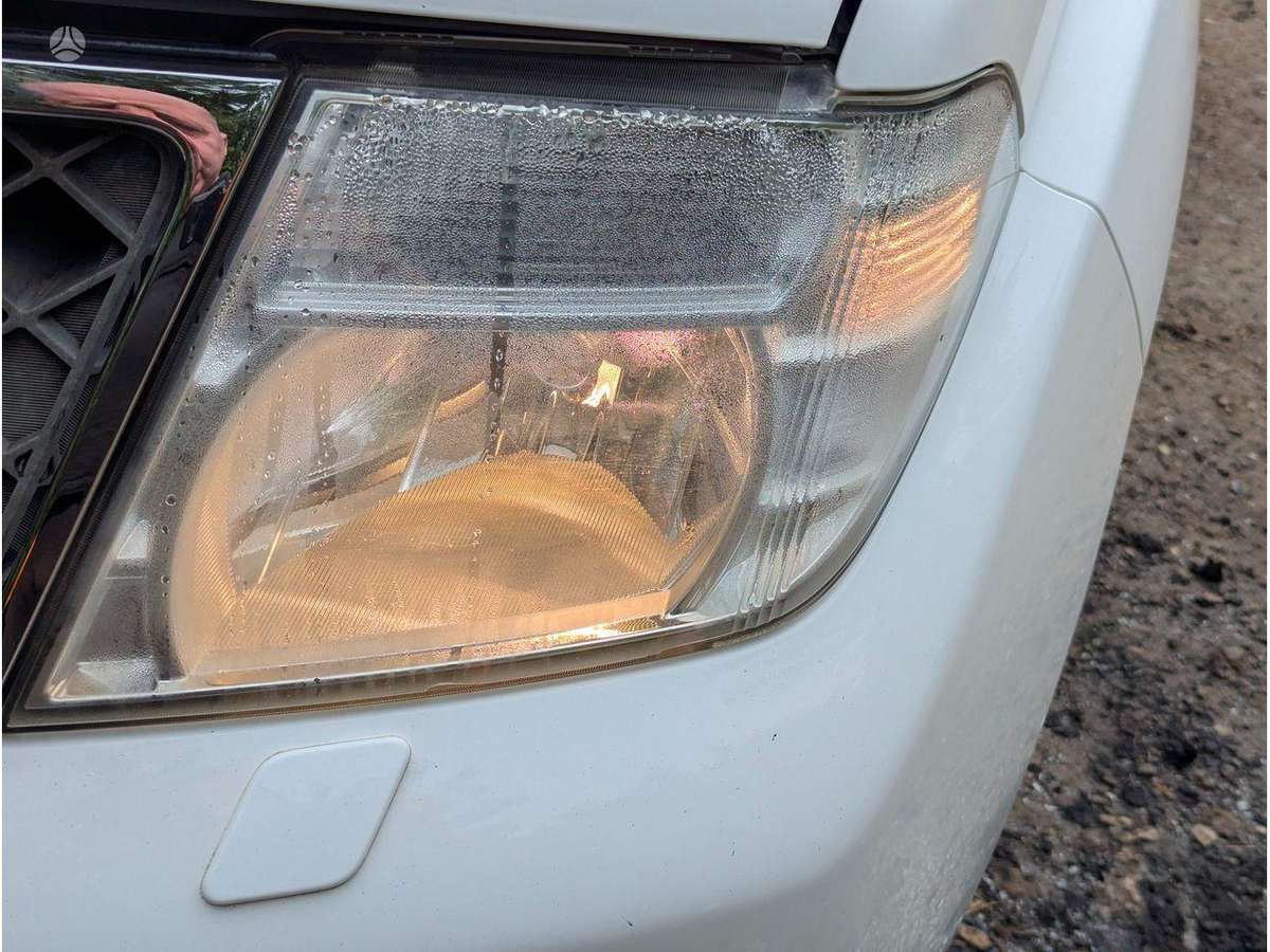 Nissan Navara engine
