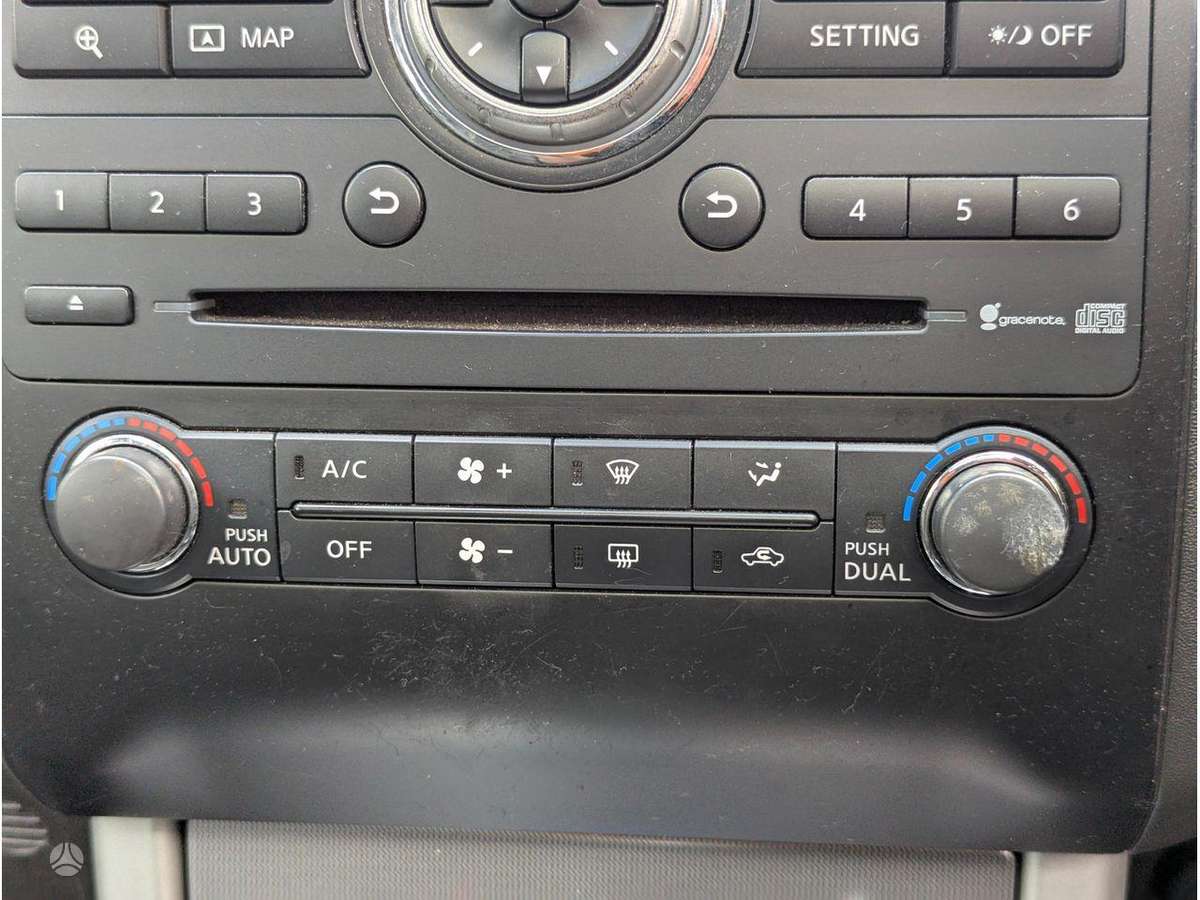Nissan Navara engine